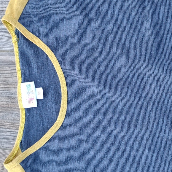 LuLa Roe Short Sleeve Baggy Loose Flowy T Shirt Top - Picture 3 of 10